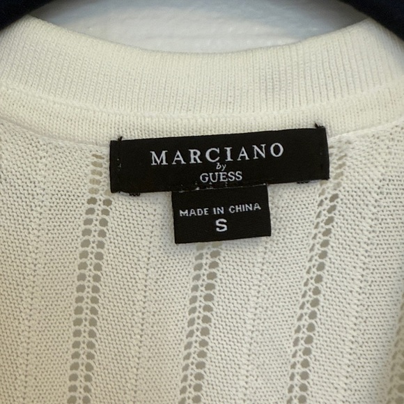 Marciano by guessElegant Cream Knit Dress with gold buttons - Picture 4 of 5